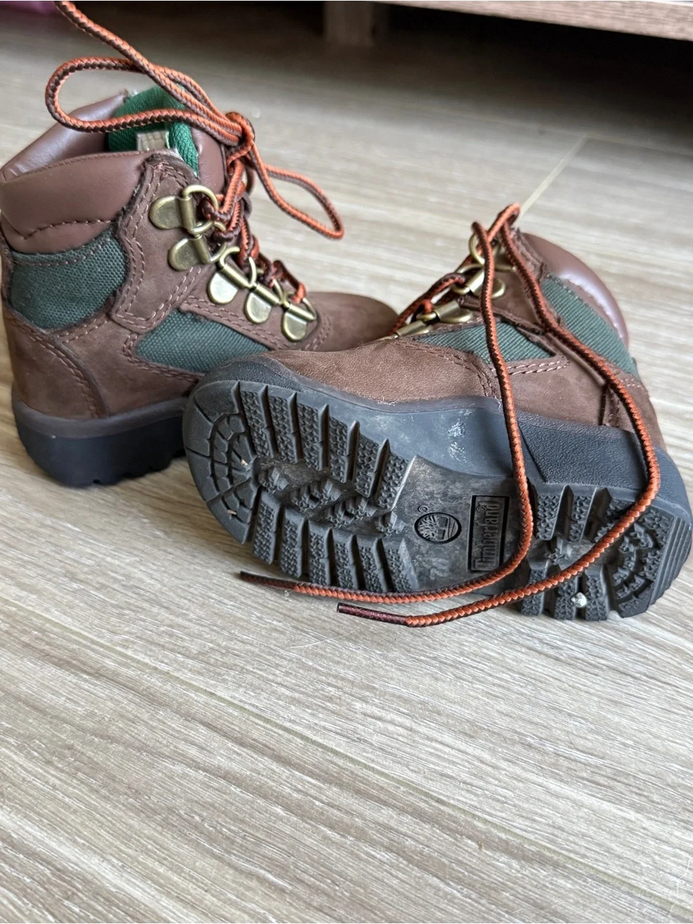 Timberland Toddler Beef & Broccoli Boots size 4.5 hiking outdoors Green Brown